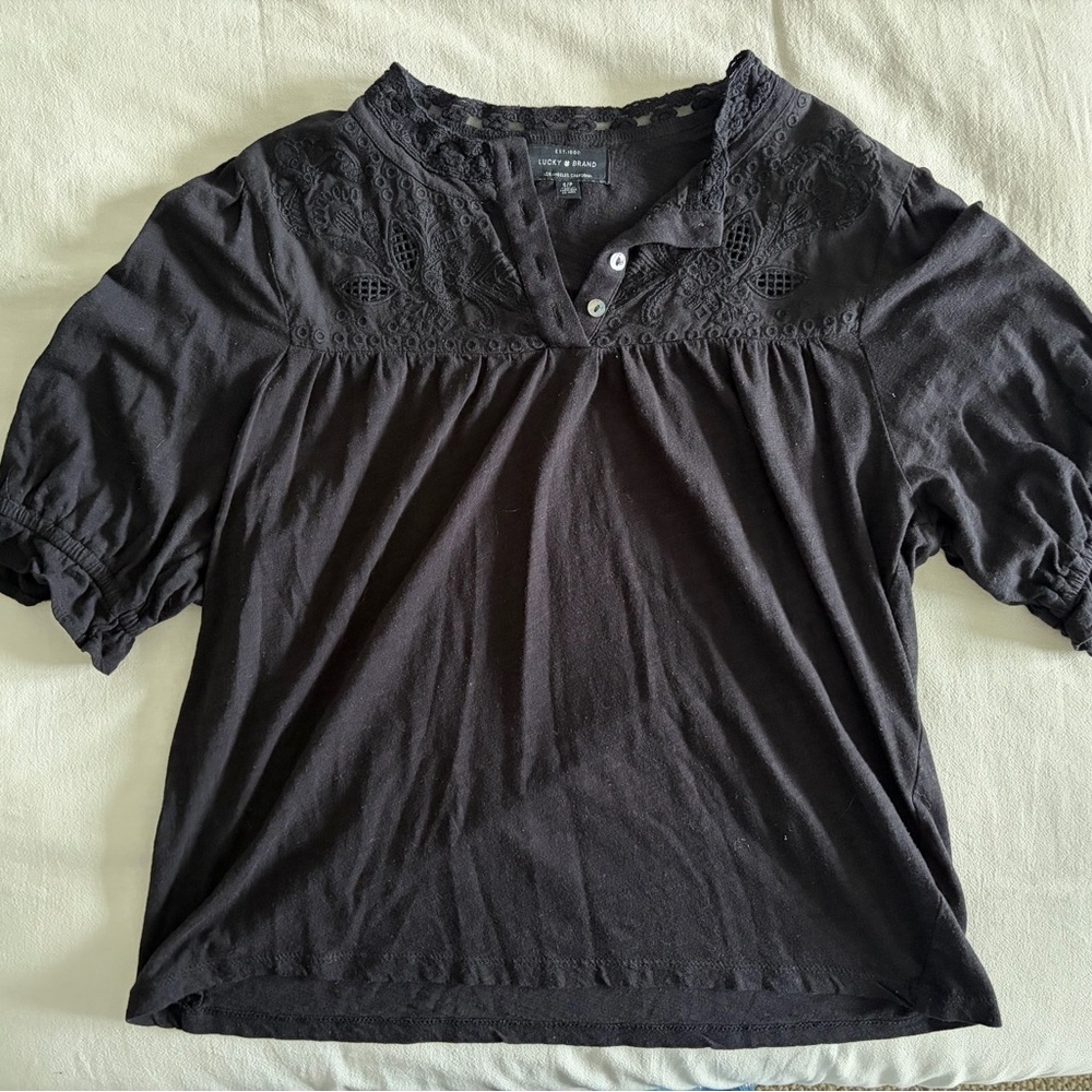 Lucky Brand Black Crochet Yoke Short Sleeve Top